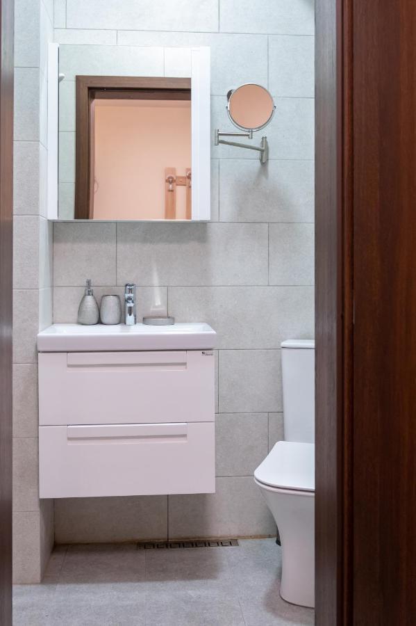 Design 1Bdr Apartment In Top Center - Free Parking Sofia Exterior foto