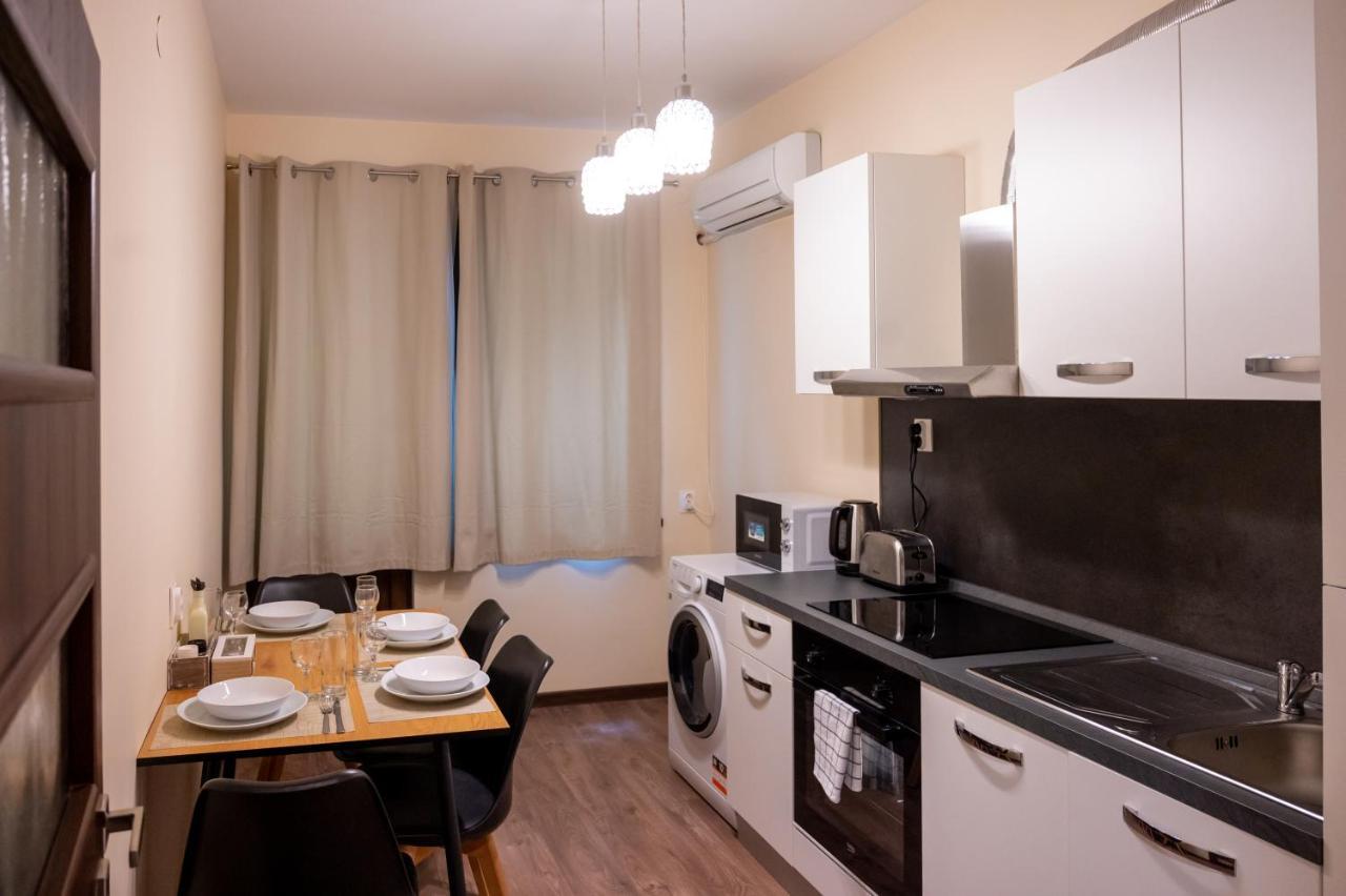 Design 1Bdr Apartment In Top Center - Free Parking Sofia Exterior foto